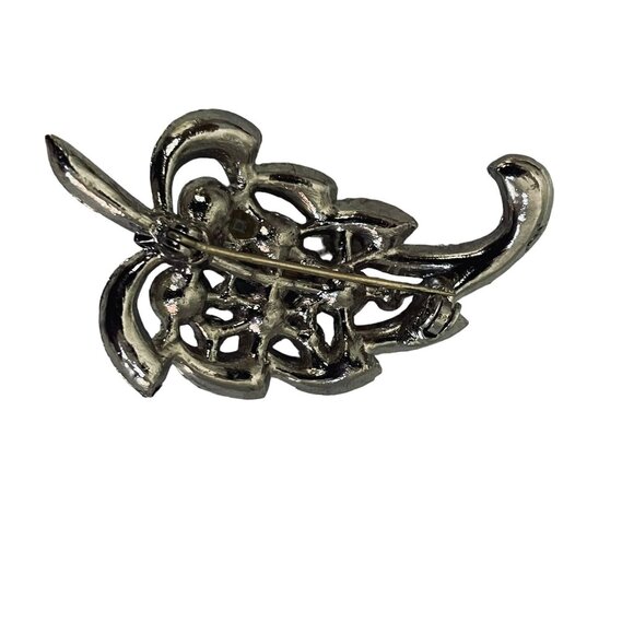 Vintage Womens Blue Flower Rhinestone Brooch Pin Silver Plated One Stone Is Miss - Picture 4 of 5